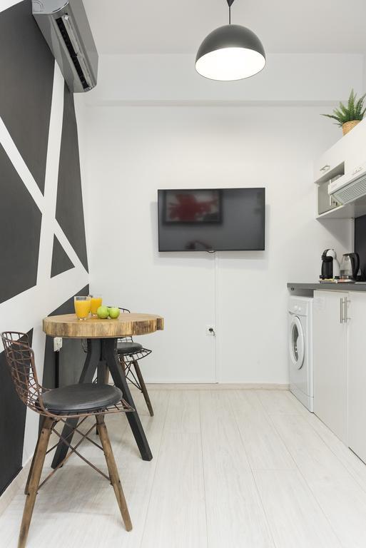 Acropolis Cozy Studio By Livin Urbban Афины Экстерьер фото